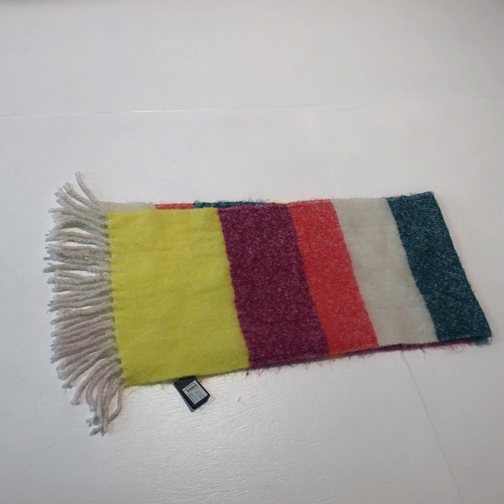 Women’s scarf